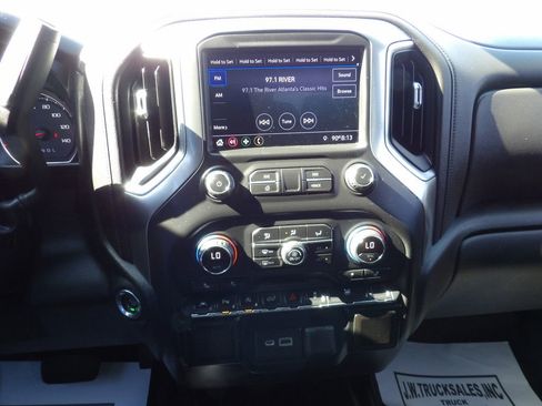 Used 2020 Chevrolet Silverado 1500 LT w/ Convenience Package image 23