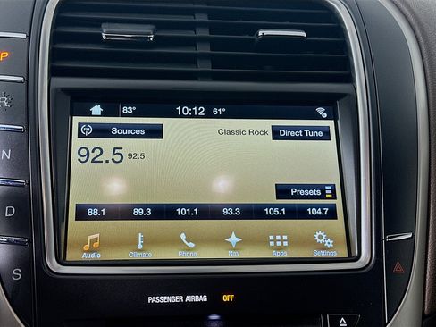 Used 2016 Lincoln MKX Reserve w/ Driver Assistance Package image 21