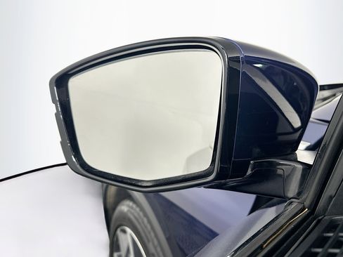 Used 2023 Acura MDX SH-AWD w/ Technology Package image 16