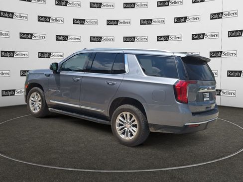 Used 2021 GMC Yukon SLT w/ Rear Media and Nav Package RWD image 4