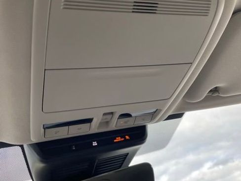 Used 2024 MAZDA CX-90 Plug-In Hybrid w/ Premium Pkg image 24