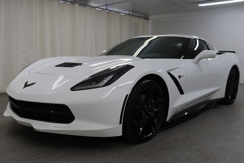 Used 2019 Chevrolet Corvette Stingray Coupe w/ Carbon Flash Badge Package RWD image 3
