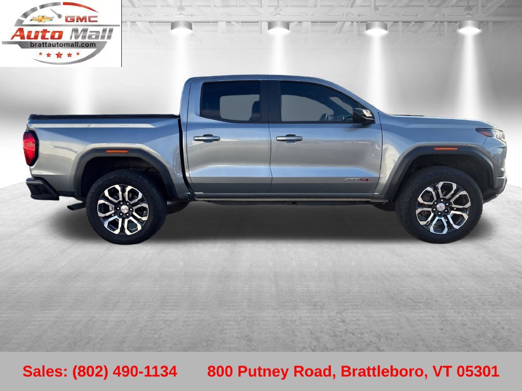 Used 2024 GMC Canyon AT4 w/ AT4 Premium Package AWD/4WD image 8