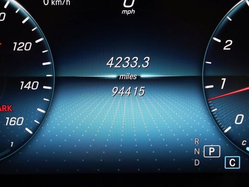 Used 2019 Mercedes-Benz C 300 4MATIC Sedan image 40