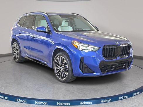 Used 2026 BMW X1 xDrive28i w/ Technology Package AWD/4WD image 4