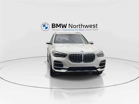 Used 2022 BMW X5 xDrive40i w/ Parking Assistance Package image 7