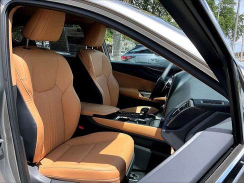 Used 2025 Lexus NX 250 FWD w/ Cold Area Package image 9