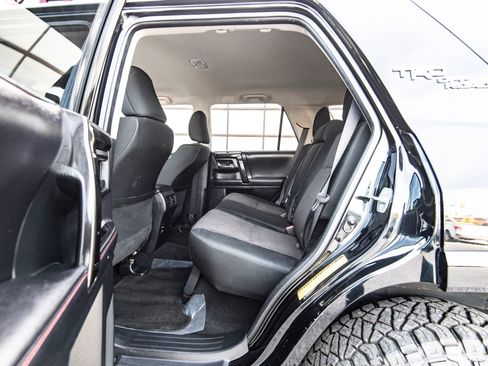 Used 2017 Toyota 4Runner TRD Off-Road image 29