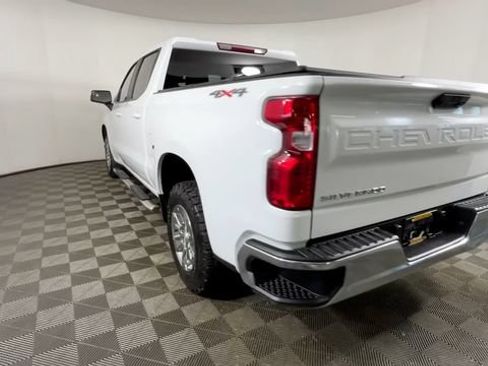 Used 2022 Chevrolet Silverado 1500 LT w/ Protection Package AWD/4WD image 7