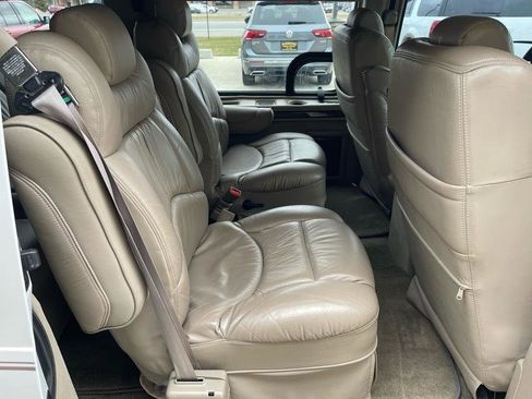 Used 2004 GMC Safari Conversion image 33