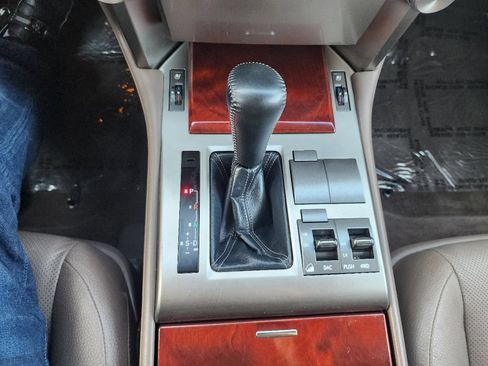 Used 2013 Lexus GX 460 w/ Convenience Pkg AWD/4WD image 23