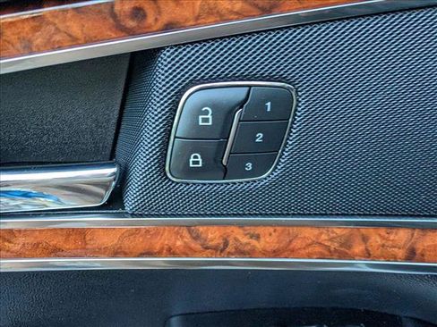 Used 2020 Lincoln Nautilus Reserve FWD image 32