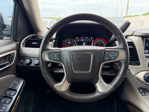 Used 2016 GMC Yukon Denali w/ Open Road Package image 13