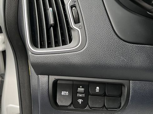 Used 2017 Kia Rio LX FWD image 18