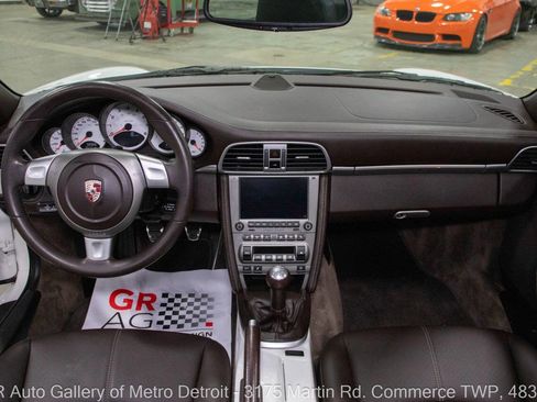 Used 2006 Porsche 911 Carrera S RWD image 17