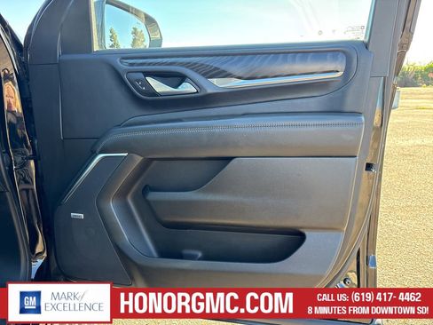 Used 2023 GMC Yukon Denali AWD/4WD image 26