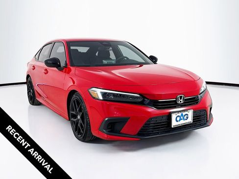 Used 2023 Honda Civic Sport image 1