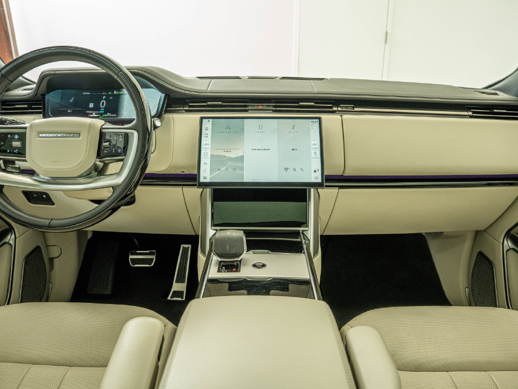 Used 2025 Land Rover Range Rover Autobiography AWD/4WD image 29