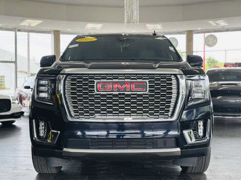 Used 2021 GMC Yukon XL Denali w/ Advanced Technology Package AWD/4WD image 18