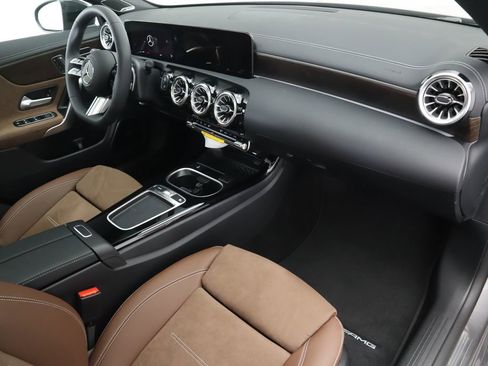 New 2026 Mercedes-Benz CLA 250 image 18