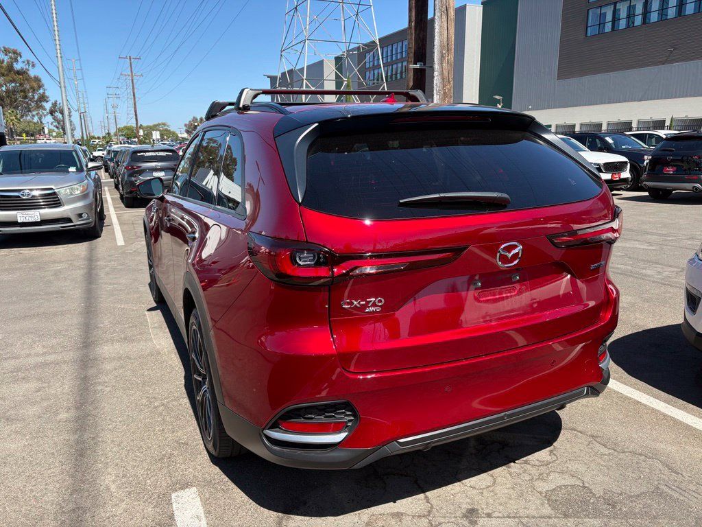 Certified 2025 MAZDA CX-70 Plug-In Hybrid w/ Premium Plus AWD/4WD image 8