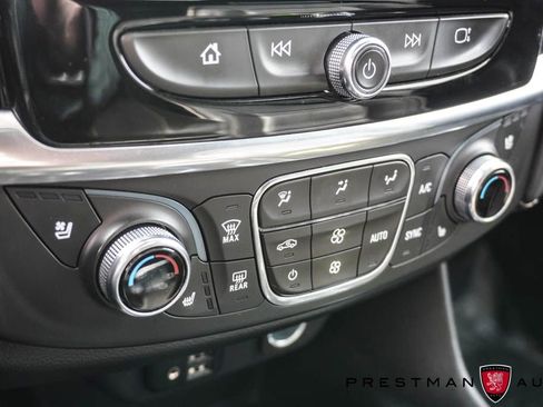 Used 2022 Chevrolet Traverse Premier w/ Redline Edition FWD image 39