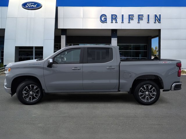 Used 2024 Chevrolet Silverado 1500 LT AWD/4WD image 10