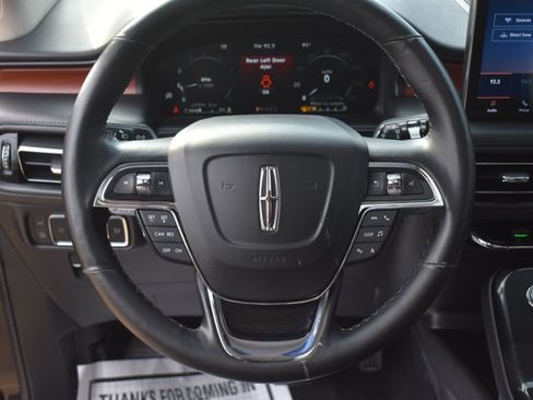 Used 2022 Lincoln Nautilus Reserve FWD image 19