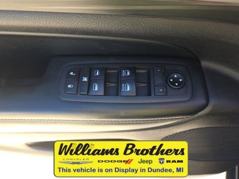 Used 2020 Jeep Grand Cherokee Laredo image 12