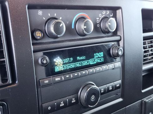 Used 2023 GMC Savana 2500 w/ Driver Convenience Package image 14