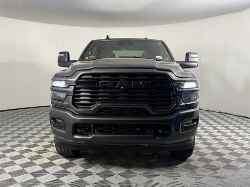 Used 2025 RAM 2500 Big Horn AWD/4WD image 3