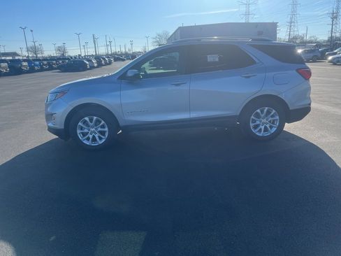 Used 2020 Chevrolet Equinox LT image 1