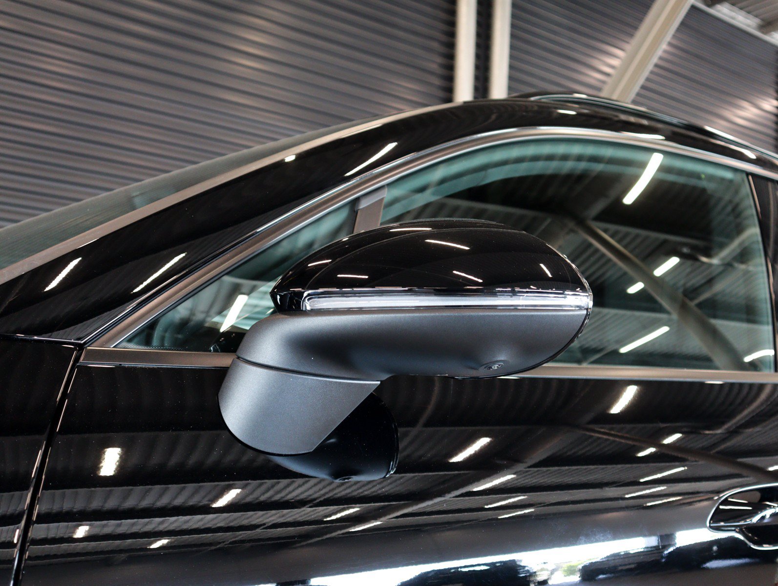 Certified 2026 Porsche Macan Electric RWD image 28