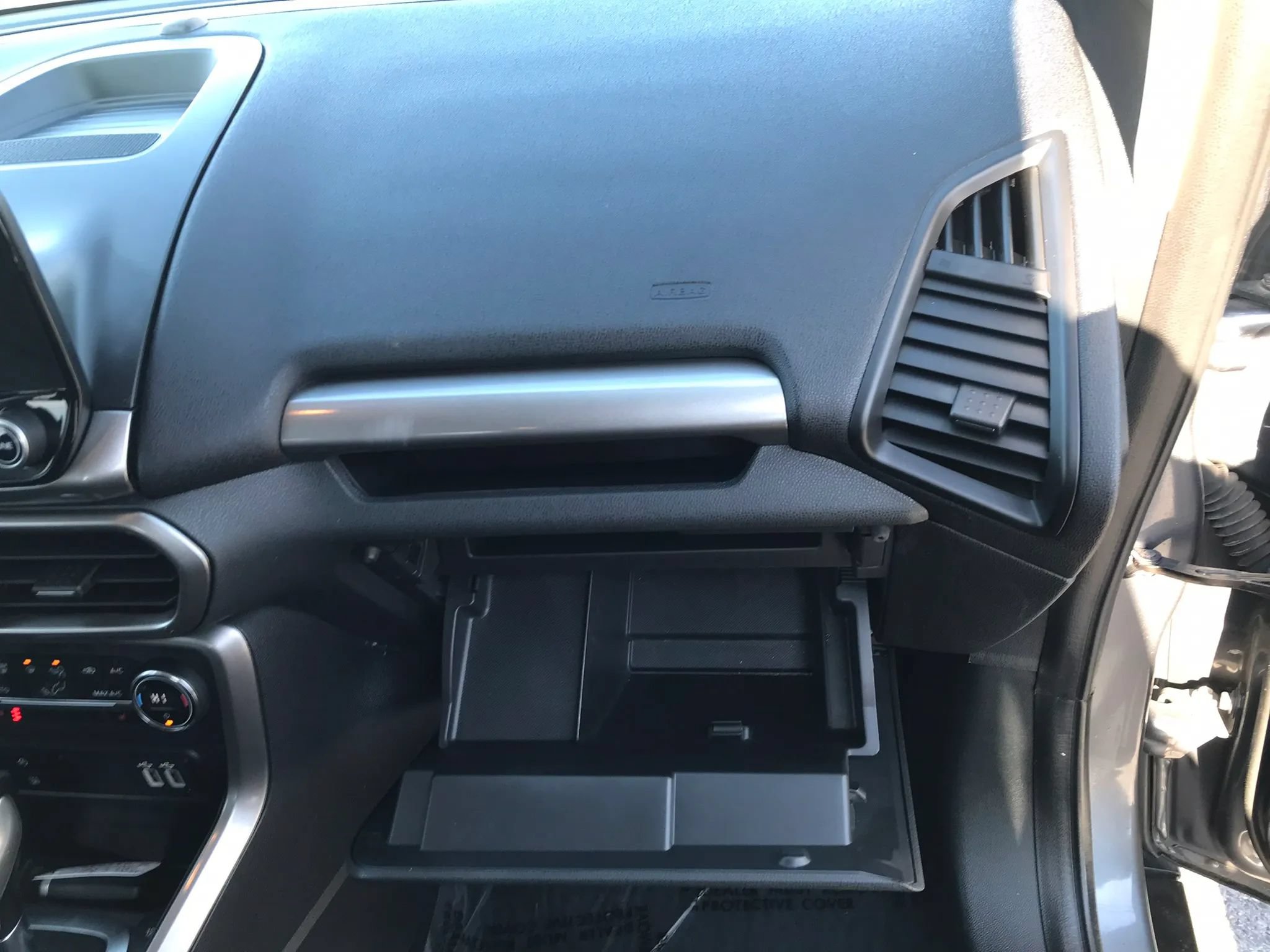Used 2019 Ford EcoSport SE FWD image 46