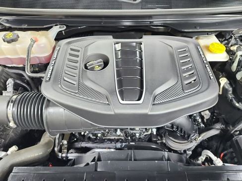 Used 2024 Jeep Grand Wagoneer Series II w/ Quick Order Packagew 28T image 17