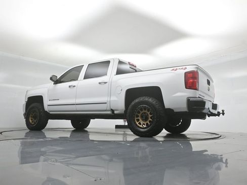 Used 2018 Chevrolet Silverado 1500 LTZ AWD/4WD image 46