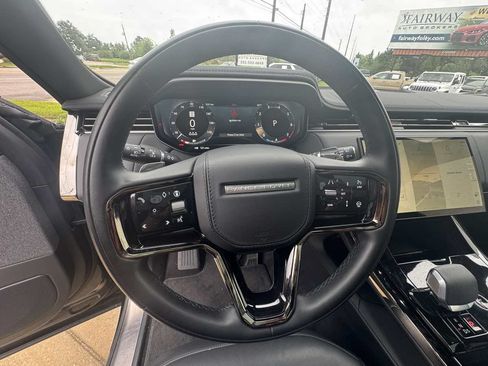 Used 2024 Land Rover Range Rover Sport Dynamic SE AWD/4WD image 13