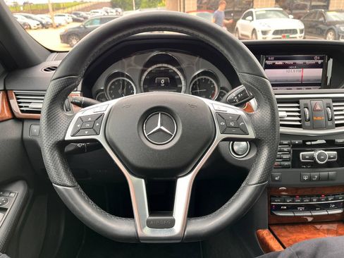 Used 2013 Mercedes-Benz E 350 4MATIC Wagon image 10