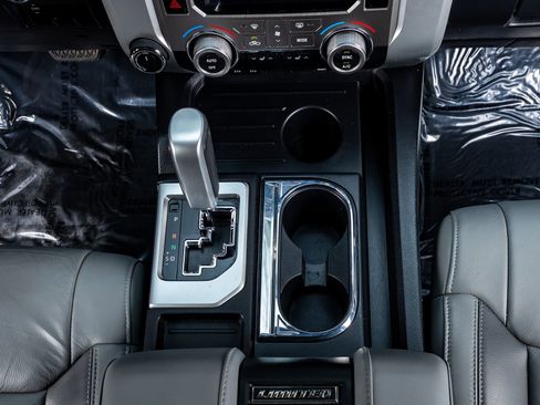 Used 2020 Toyota Tundra Limited w/ Limited Premium Package image 28