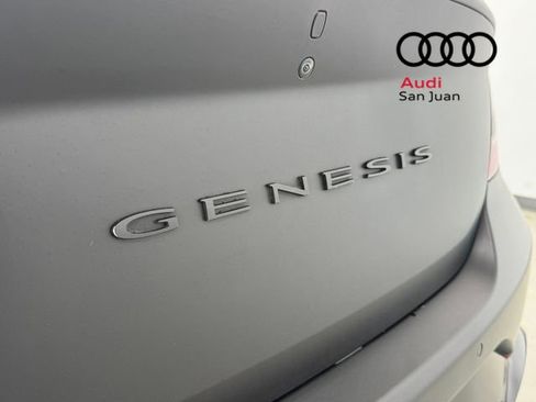Used 2022 Genesis G70 2.0T w/ Prestige Package RWD image 9