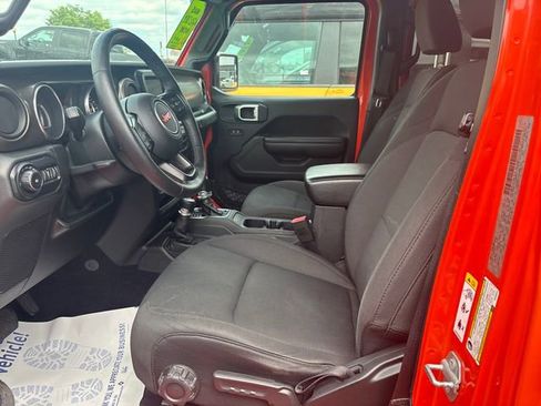Used 2018 Jeep Wrangler Unlimited Sport S AWD/4WD image 10