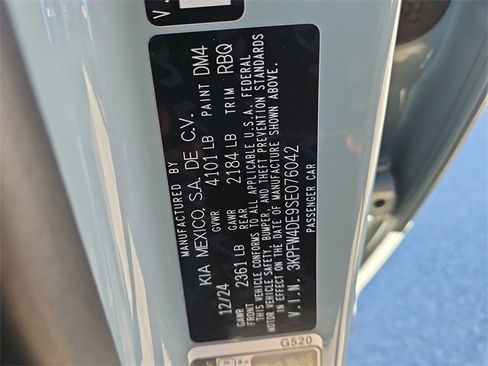 Certified 2025 Kia K4 GT-Line image 29