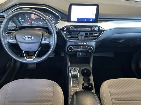 Certified 2022 Ford Escape SE w/ Convenience Package FWD image 16