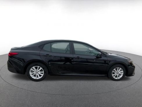 Used 2025 Toyota Camry LE image 16