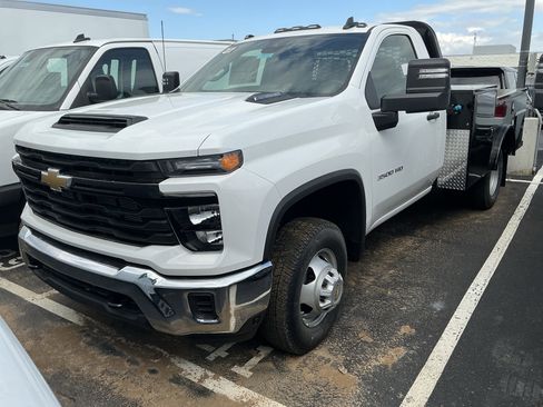 New 2025 Chevrolet Silverado 3500 W/T w/ WT Convenience Package AWD/4WD image 4