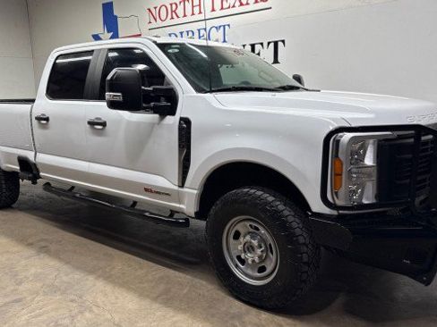 Used 2023 Ford F350 XL AWD/4WD image 3