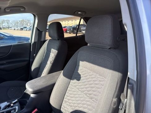 Used 2020 Chevrolet Equinox LT image 11