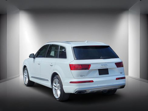 Used 2017 Audi Q7 3.0T Prestige AWD/4WD image 3