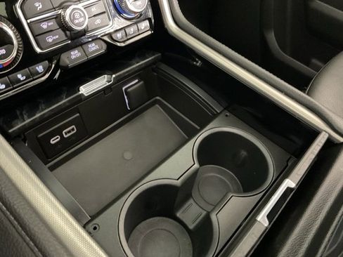 Used 2021 GMC Yukon Denali image 22