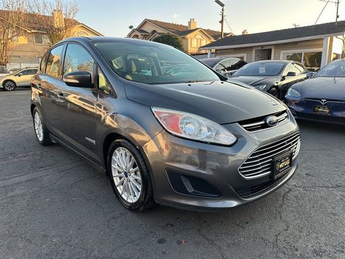 Used 2015 Ford C-MAX SE w/ Equipment Group 202A image 3